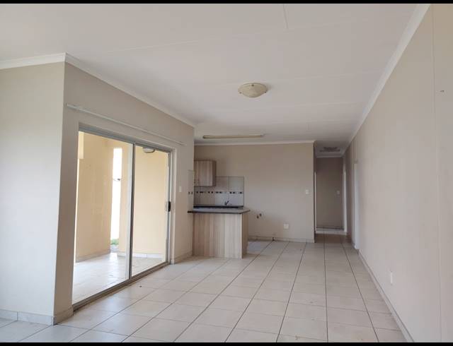 3 BEDROOM TOWNHOUSE FOR SALE IN WATERKLOOF AH